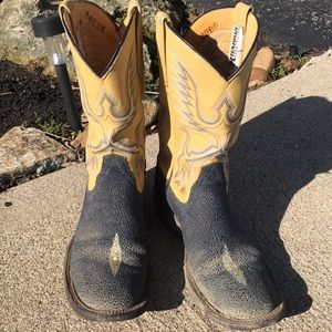 Rios of Mercedes boots